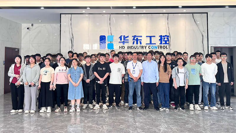 華東工控熱忱歡迎中原工學院“校企直聯課堂”學生實踐交流